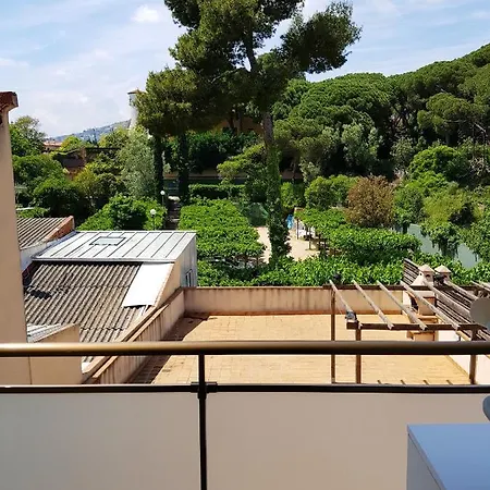 Apartment Seaside Terrace Apartment: Beachfront Living With City Views