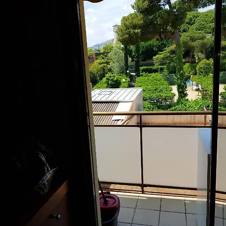 Seaside Terrace Apartment: Beachfront Living With City Views Apartment *